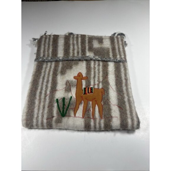 Unique Handcrafted Alpaca Wool Felt Purse Embroidered Llama & Mountain Scene - Picture 6 of 9